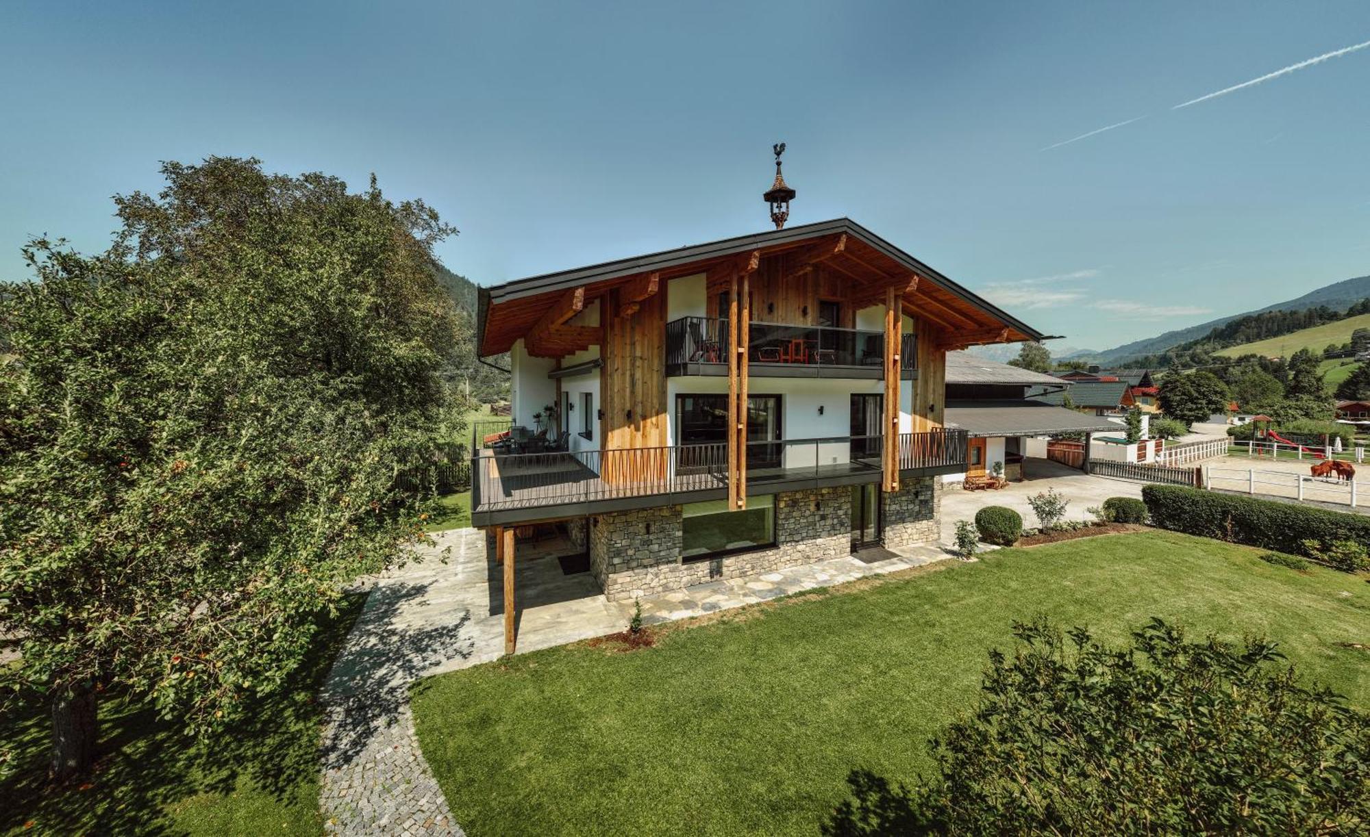 Lerchs Landhotel Санкт Йохан им Понгау Екстериор снимка