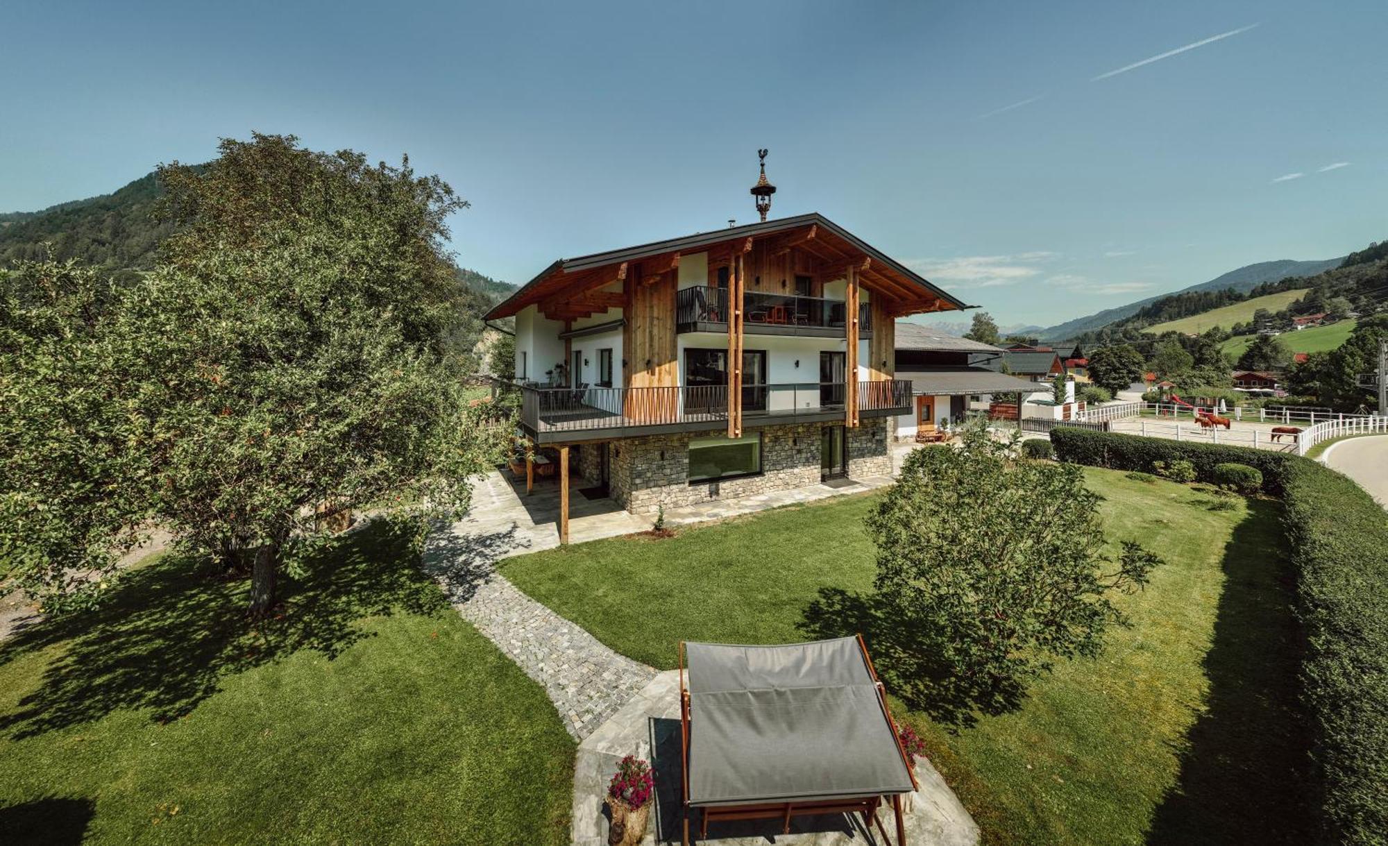 Lerchs Landhotel Санкт Йохан им Понгау Екстериор снимка